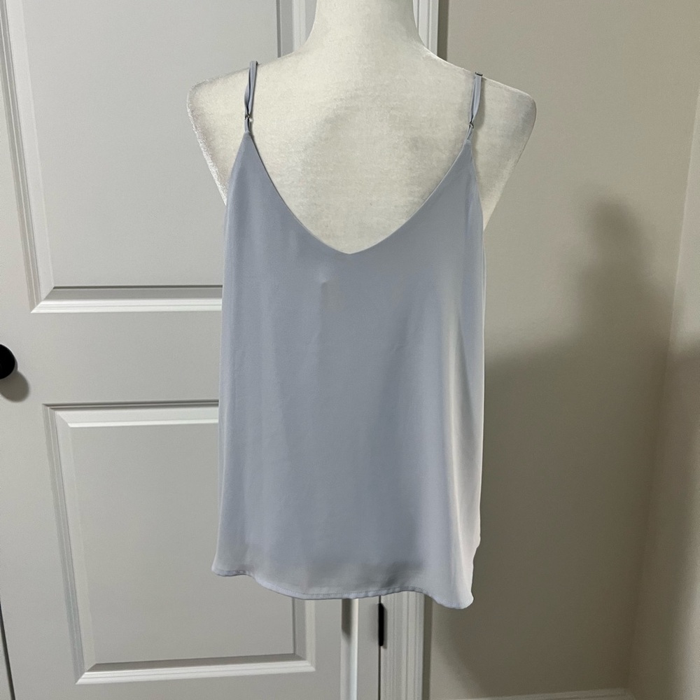 Lush Swingy Keyhole Tank Blouse - Picture 4 of 8